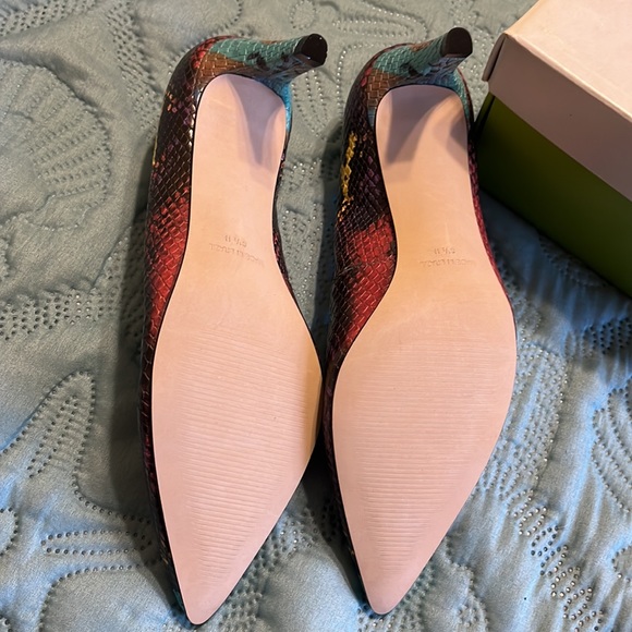 (#125) NWT ladies unique dress shoes by Walking Cradles. Size 6 1/2 narrow. - Picture 12 of 13